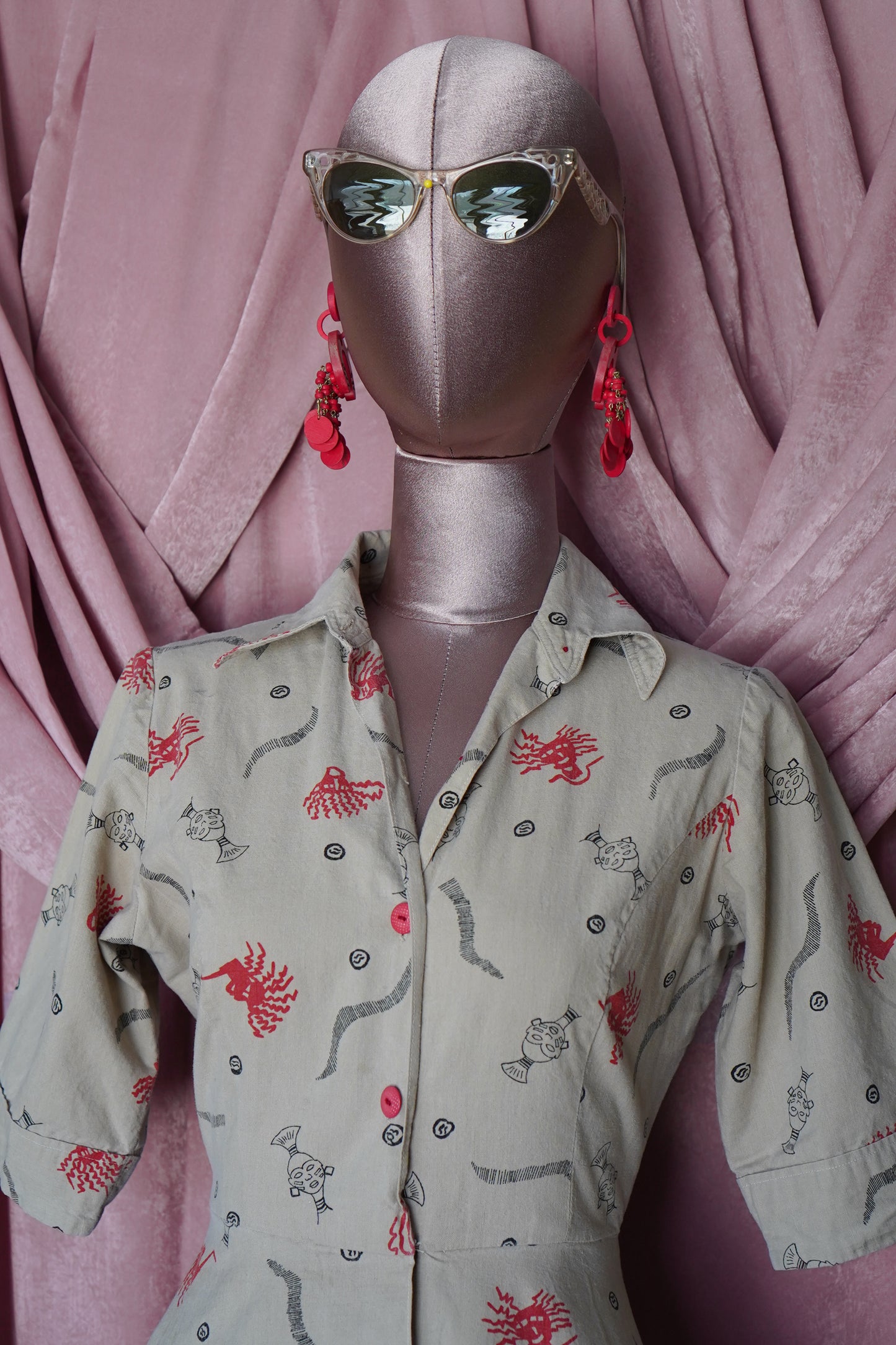 Load image into Gallery viewer, 1950s Tribal Print Cotton Shirt Dress
