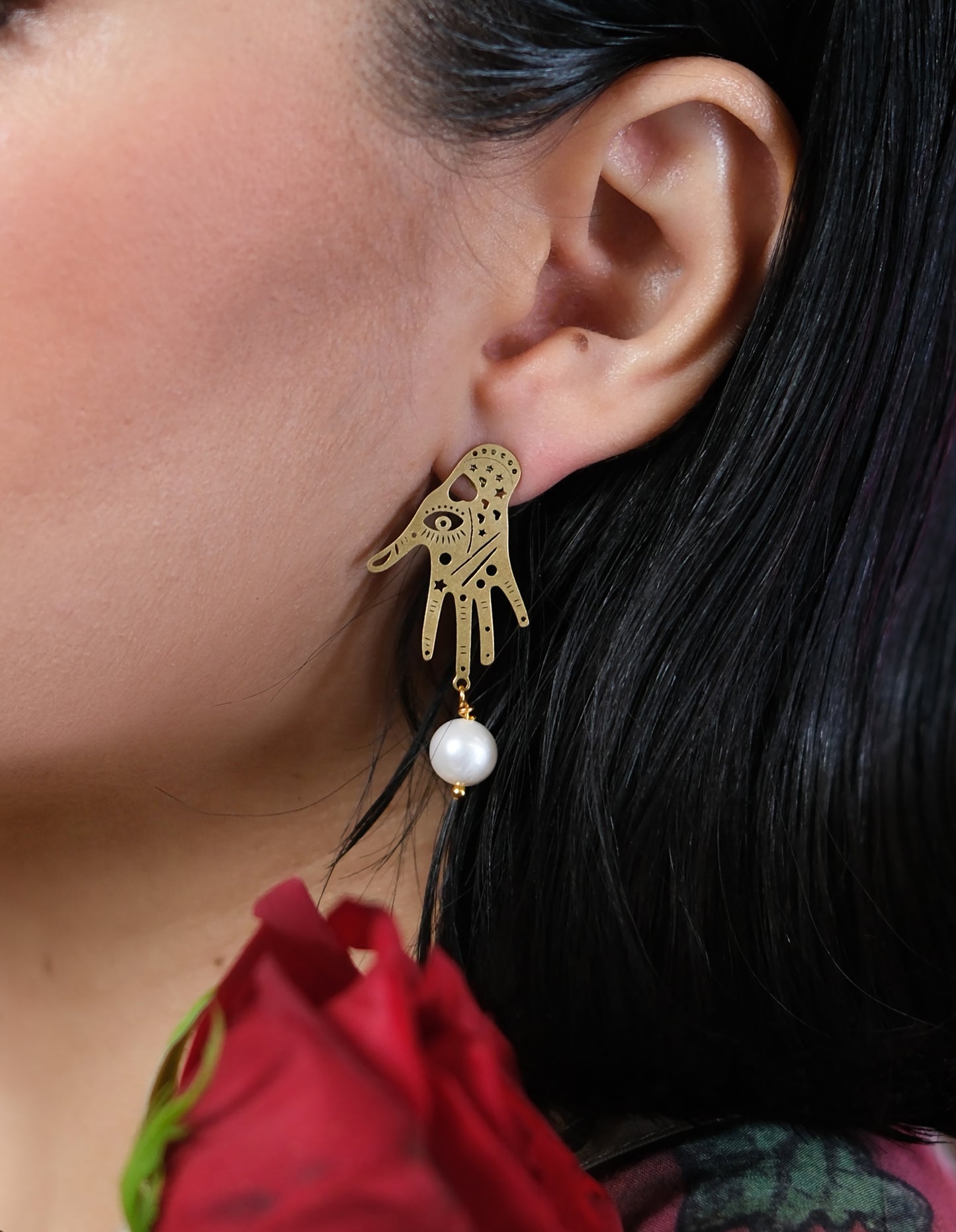 Mystical moon pearl earrings - Fortune Teller